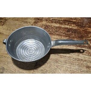 Vintage Wear Ever  Strainer Colander 931 Aluminum Basket  8 1/4" x 3 3/4"USA